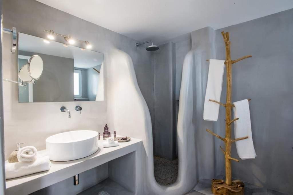 Jonaz Rooms & Suites オルノス エクステリア 写真